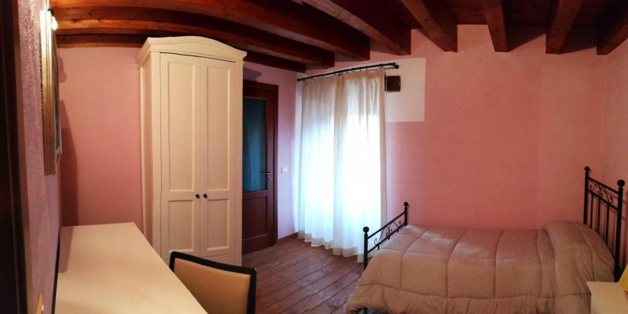 Bed and Breakfast La Casa Del Borgo Ittireddu Екстер'єр фото